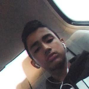 Meet your Posher, Efrain